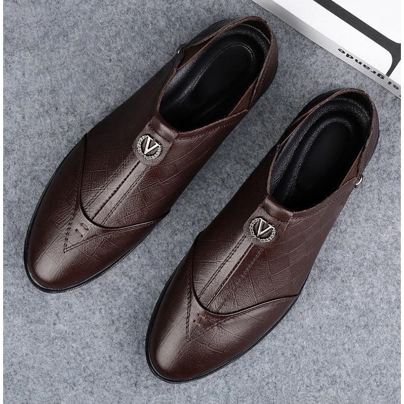 Giày lười màu trơn mũi nhọn thời trang công sở cho nam