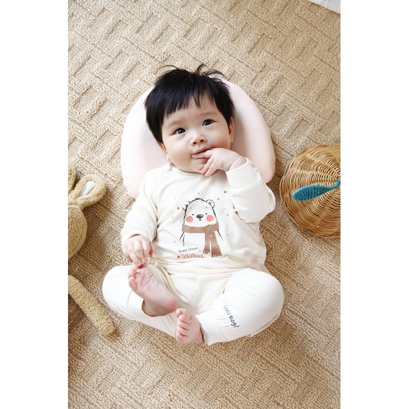 UALAROGO BỘ DÀI TAY CHUI ĐẦU HÌNH GẤU PETIT UR2207