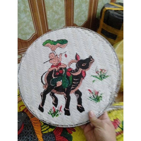 Tranh dân gian vẽ trên mẹt tre