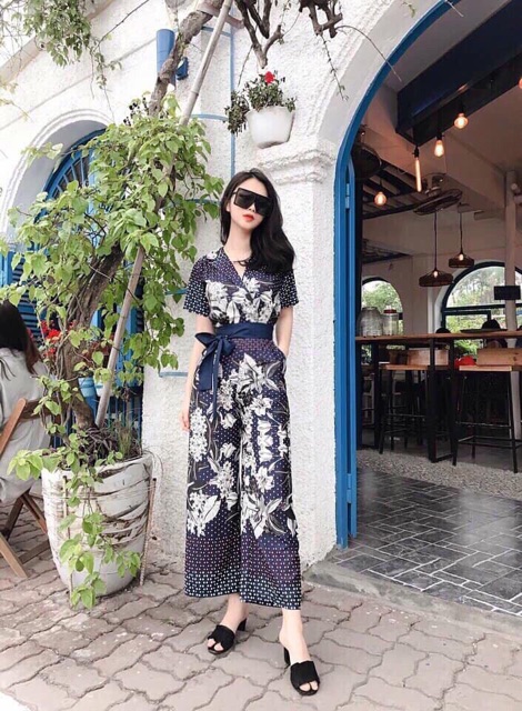 JUMPSUIT DÀI CỔ VEST IN HOA VĂN