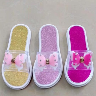 Combo dép bé xinh xinh lắm