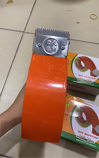 Cắt băng dính 200DA loại từ 1 kg trở xuống, cắt băng keo.