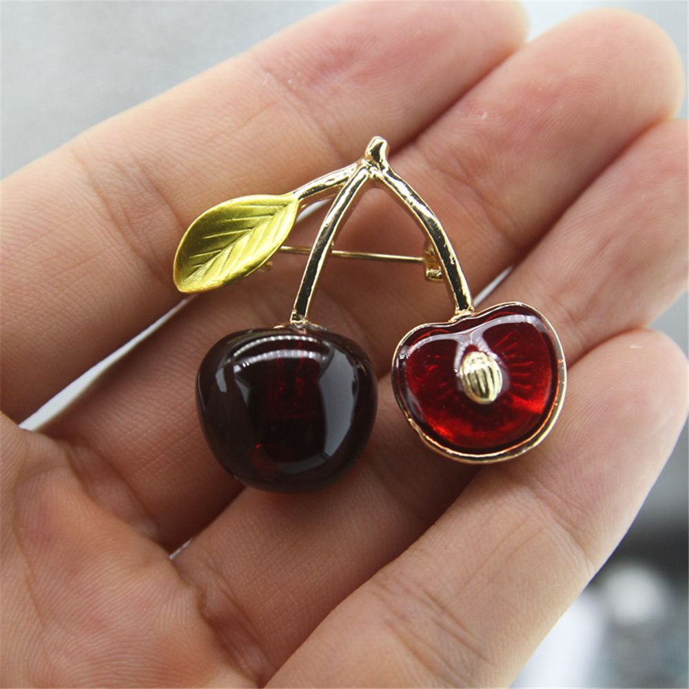 Tương Lai Ghim Cài Áo Khoác Cardigan Màu Đỏ In Họa Tiết Trái Cherry Cá Tính Dễ Phối Đồ Cho Nam Và Nữ