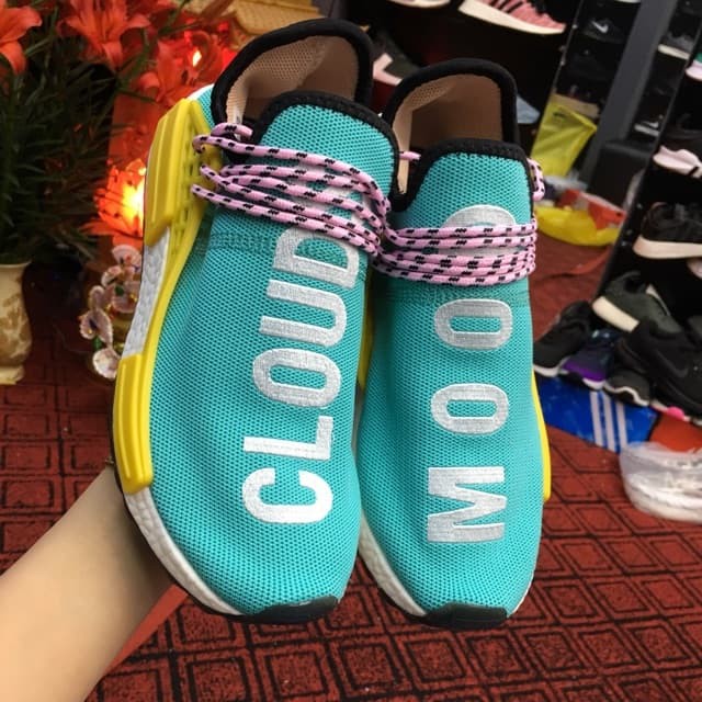 Giày Adidas Human race ( xanh nhạt)