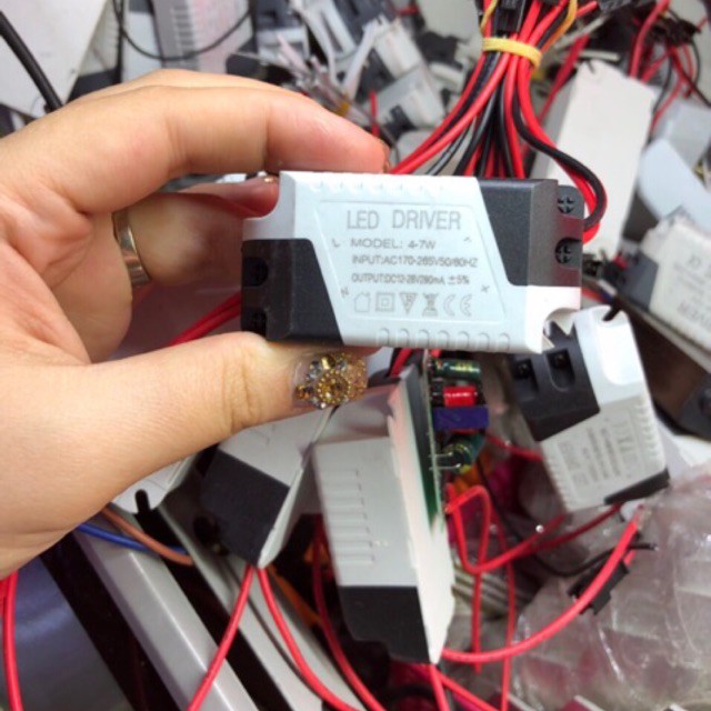 Chấn lưu đèn Led