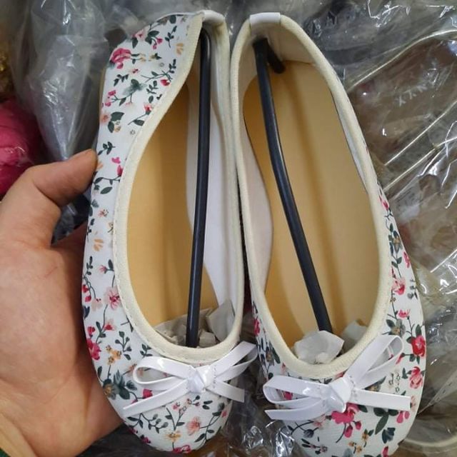 Combo giày của khách