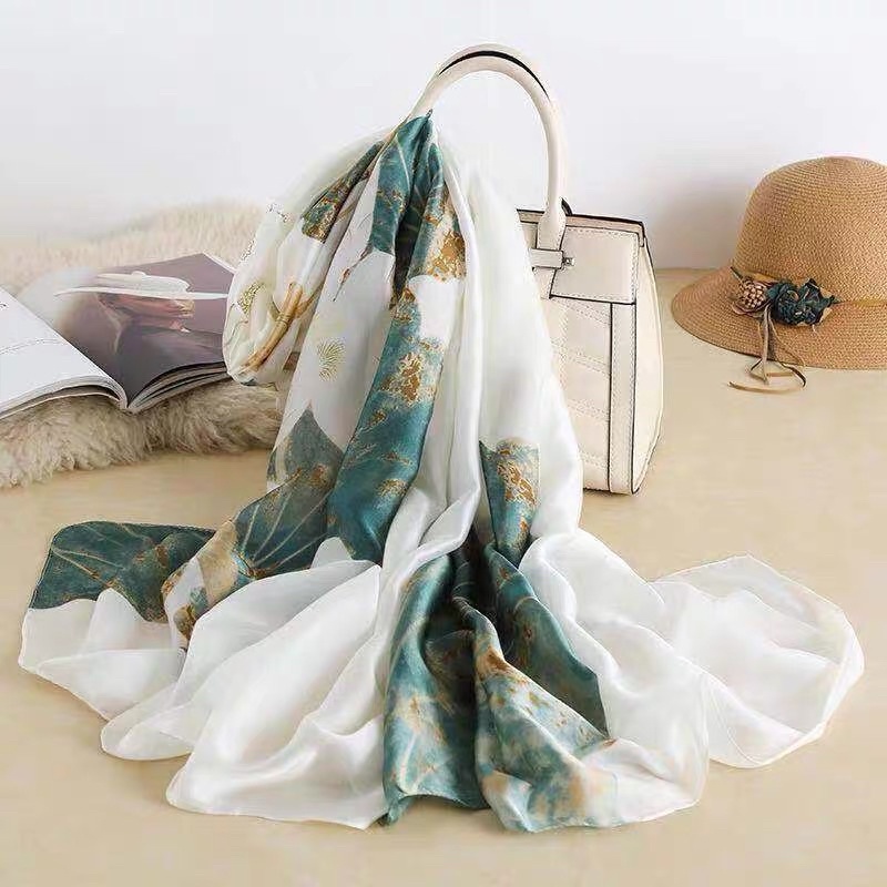 Khăn Lụa Cao Cấp Sen Nhẹ Nhàng Sang Trọng Thuần Khiết