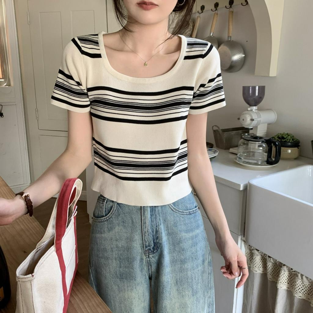 Áo Kiểu Cổ Vuông Họa Tiết Kẻ Sọc Thời Trang Hàn Quốc Xinh Xắn Cho Nữ