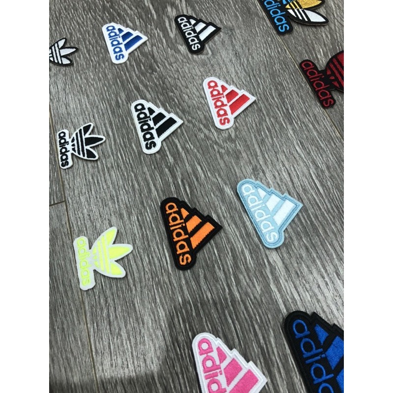 Miếng vá may/ủi logo das dùng trang trí quần áo thể thao