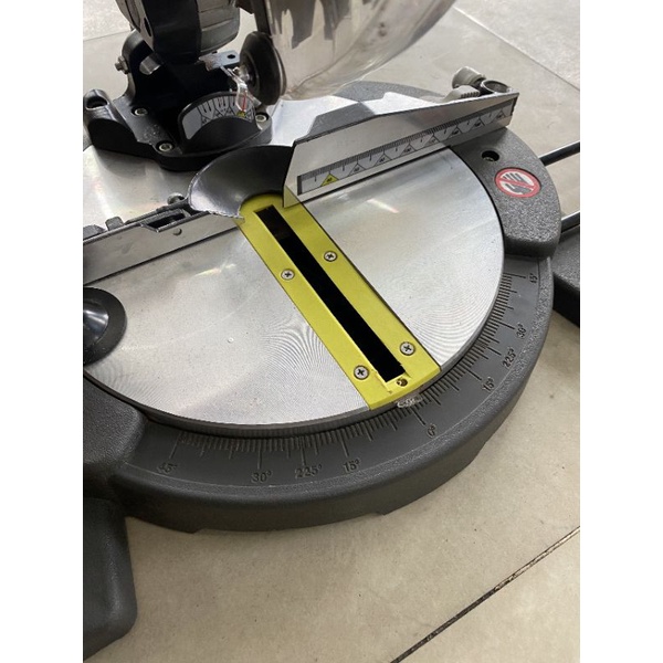 Máy Cắt Góc Ryobi