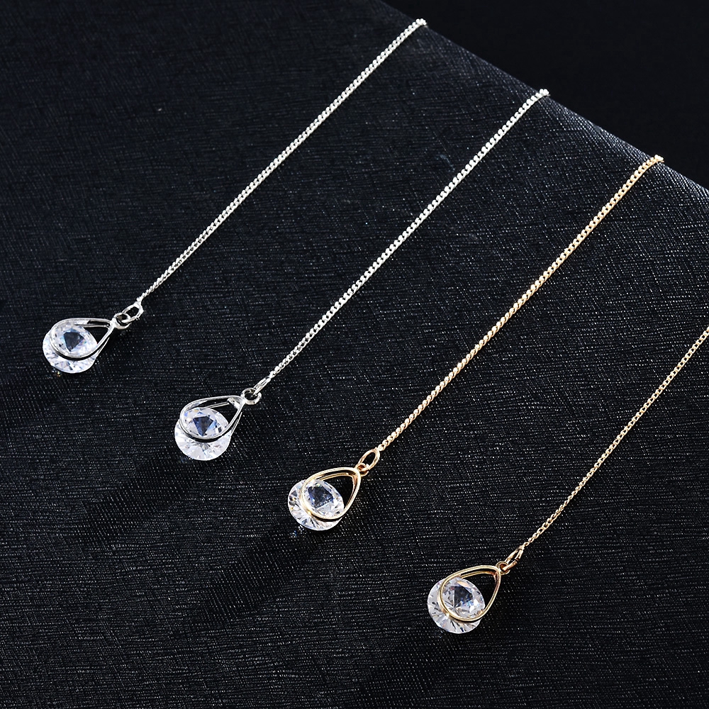 Khuyên tai dáng dài đánh đá sapphire màu trắng thanh lịch