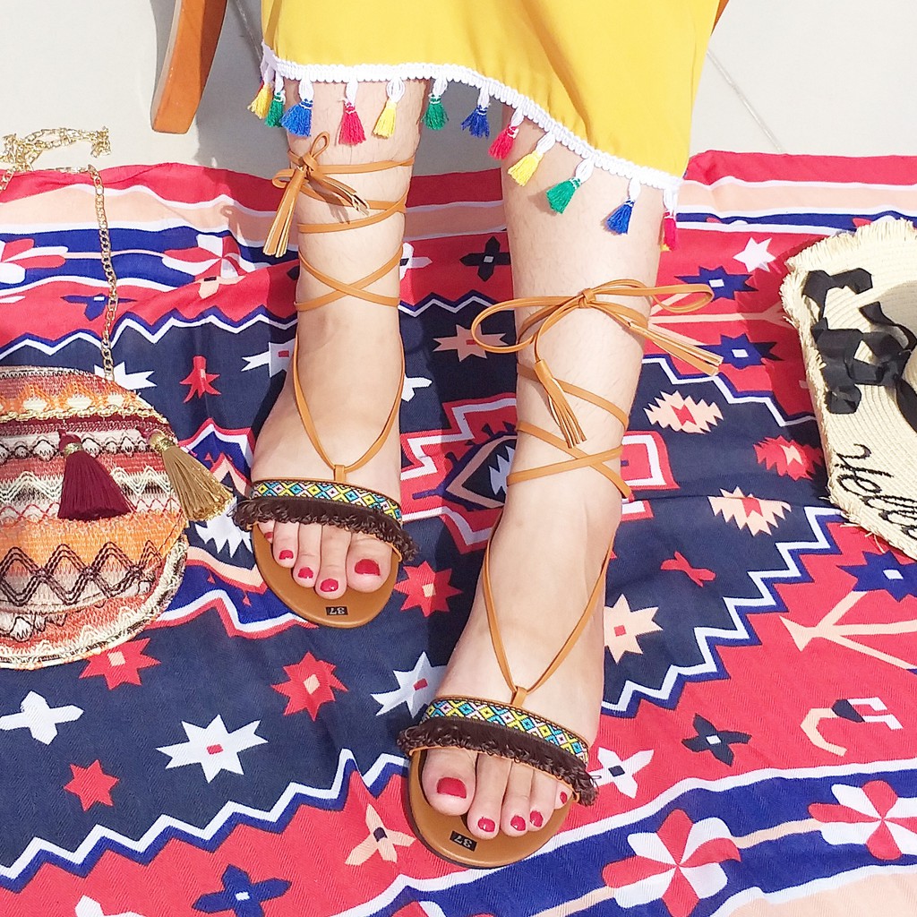 Giày Sandal Chiến Binh Thổ Cẩm Tua Rua - Boho Vintage Style