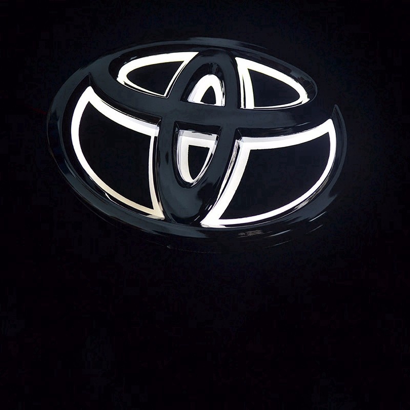 Logo Toyota có đèn LED 5D trắng/đỏ/xanh dương dán sau lưng xe hơi