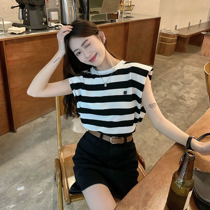 Áo Thun Không Tay Dáng Rộng Họa Tiết Kẻ Sọc Thiết Kế Mới Thời