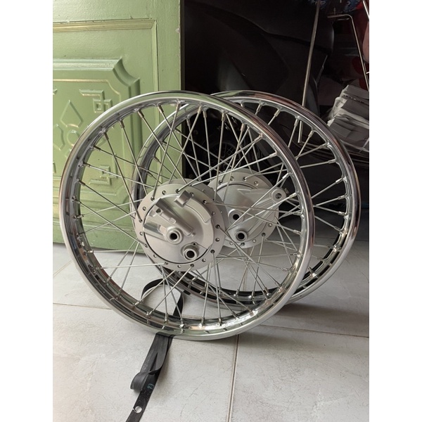 Bộ bánh CĐN HonnDa zin dành cho wave và dream full má đùm trước và sau