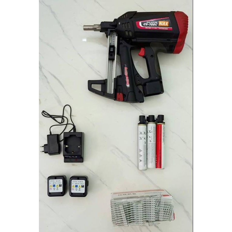 Máy bắn đinh bê tông Max 725 Nhật
