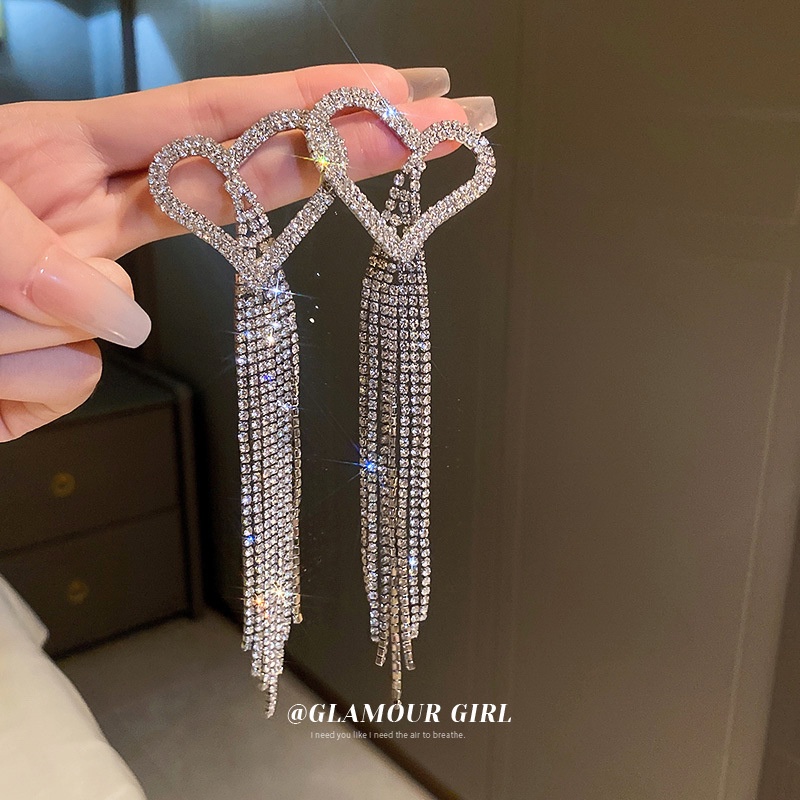 Bông Tai Tua Rua Đính Kim Cương Giả Cao Cấp Sang Trọng