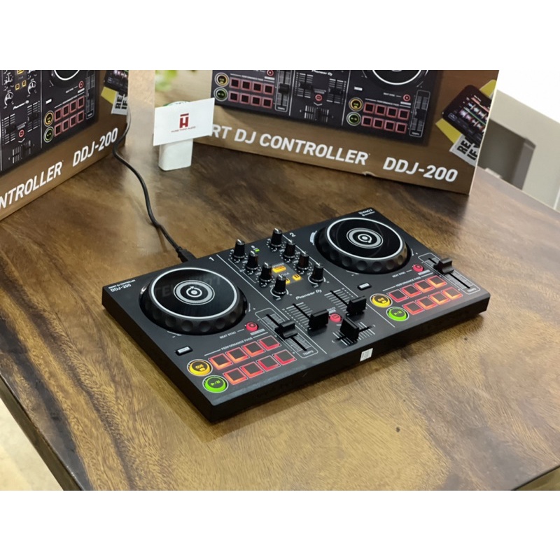 Bàn chơi DJ PIONEER DDJ-200