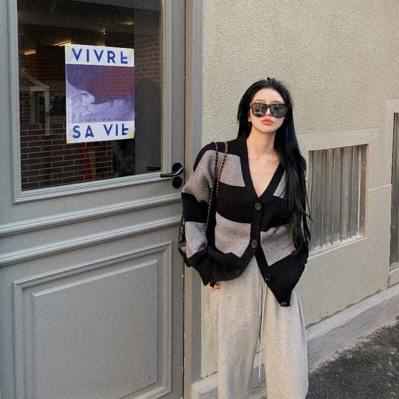 Áo khoác len cardigan cổ chữ V form rộng họa tiết kẻ sọc thời trang Hàn Quốc