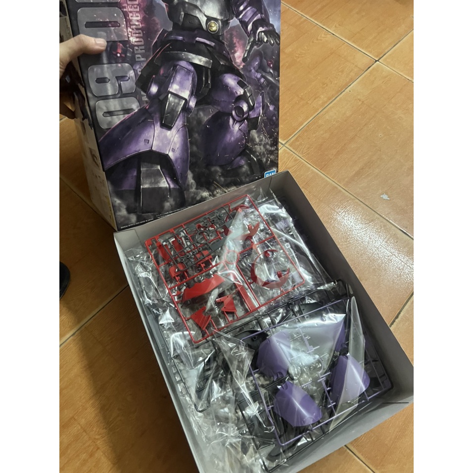 Mô hình lắp ráp MG 1/100 MS-09 Dom Bandai 4573102621719