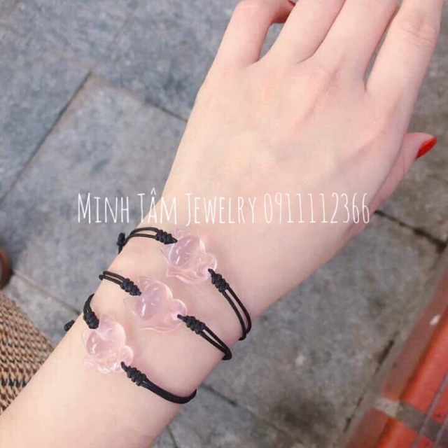 Vòng dây tết hồ ly màu hồng