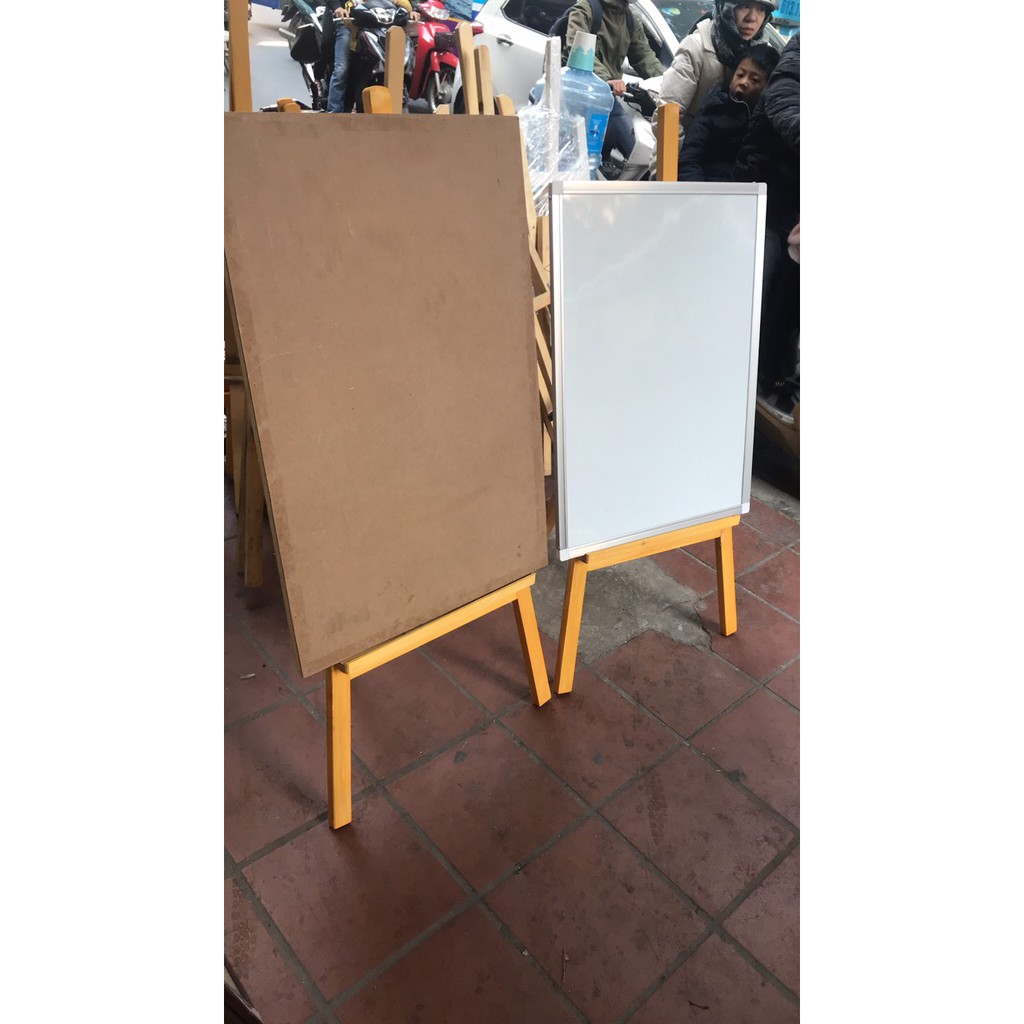 BẢNG PHÓC CÓ CHÂN GỖ