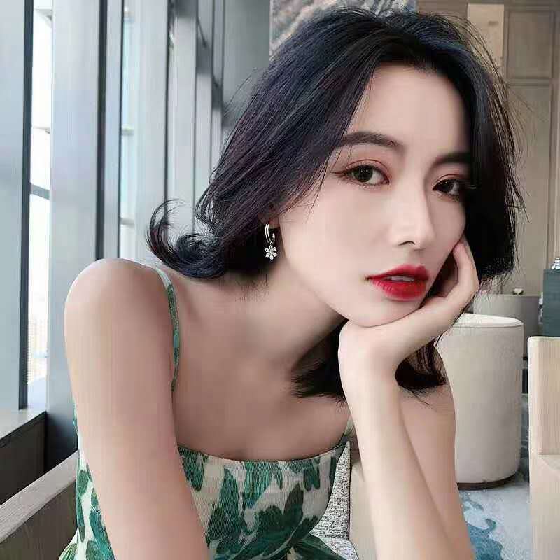 Khuyên Tai Hình Cánh Hoa Đính Đá Pha Lê Phong Cách Bohemian Mới