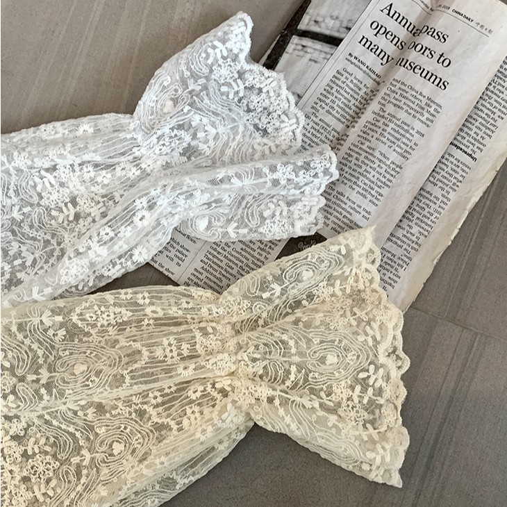 Áo thun ren phối cổ lọ dài tay thời trang Hàn Quốc dành cho nữ sành điệu | BigBuy360 - bigbuy360.vn