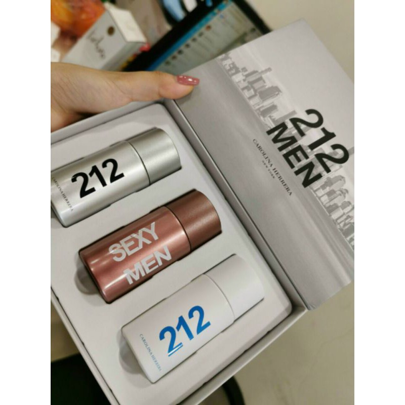 Set Bộ Nước Hoa Carolina Herrera 212 Men 3 chai /30ml chai | BigBuy360 - bigbuy360.vn
