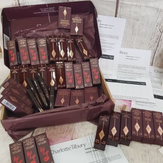 Son Charlotte Tilbury