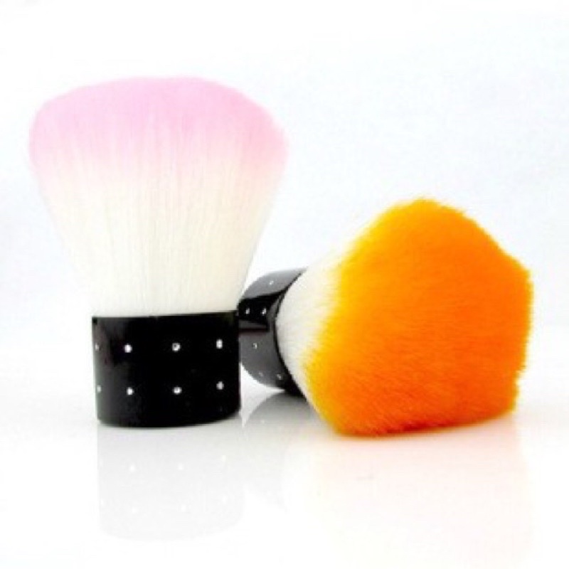Cọ phủi bụi Nail cán ngắn - Phan Dũng