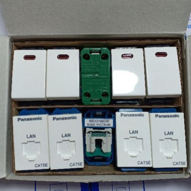 Công tắc ổ cắm Panasonic-Wide