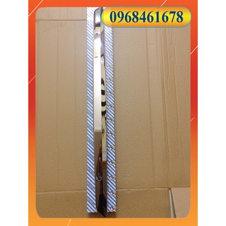 NẸP MẠ CỐP SAU VIOS 08-13 (MẠ CROM) (TAY MỞ CỐP SAU)