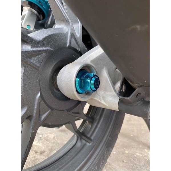 Tán Bánh Sau Tay ga Titanium Gr5 gắn nhiều dòng xe