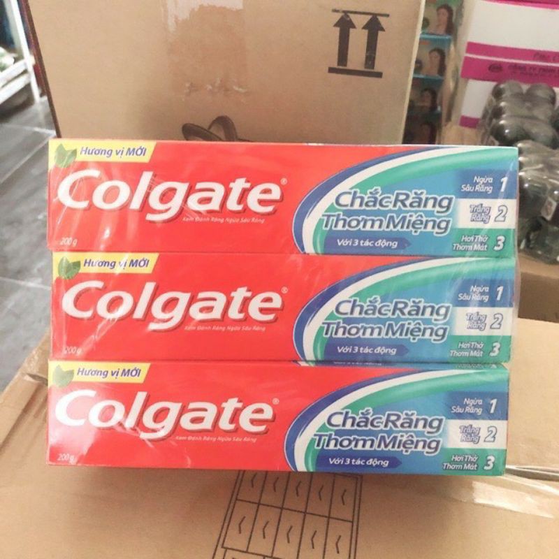 Kem đánh răng Colgate chắc răng thơm miệng 189gr