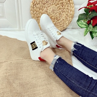 Giày thể thao