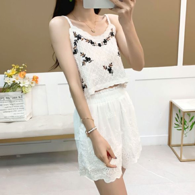 Áo Lửng Hai Dây Thêu Hoa Quyến Rũ Dành Cho Nữ