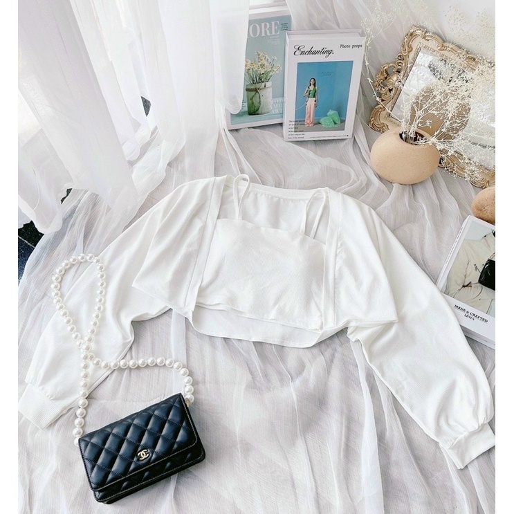 SET ÁO CROPTOP TRẮNG GÂN NỔI TAY BỒNG