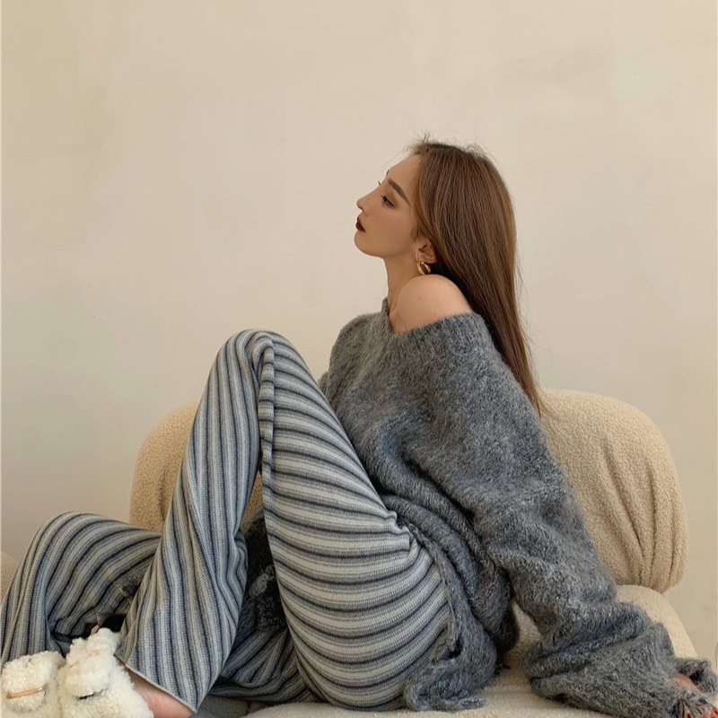Liasynn Set Áo Len Dài Tay Cổ Chữ V Rách Gối + Quần Dài Ống Rộng Lưng Thun Họa Tiết Kẻ Sọc Phong Cách Hàn Quốc