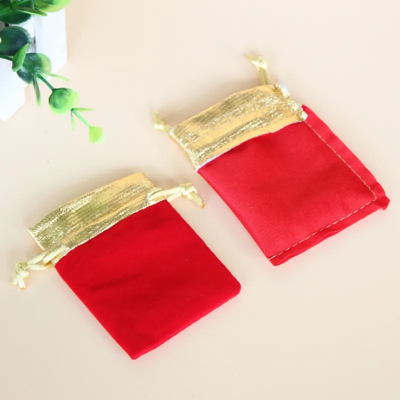 Túi đựng trang sức bằng nhung đỏ mừng năm mới