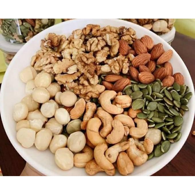 500gr hạt mix 5 loại (hạnh nhân, óc chó, mắc ca, hạt điều, bí xanh)