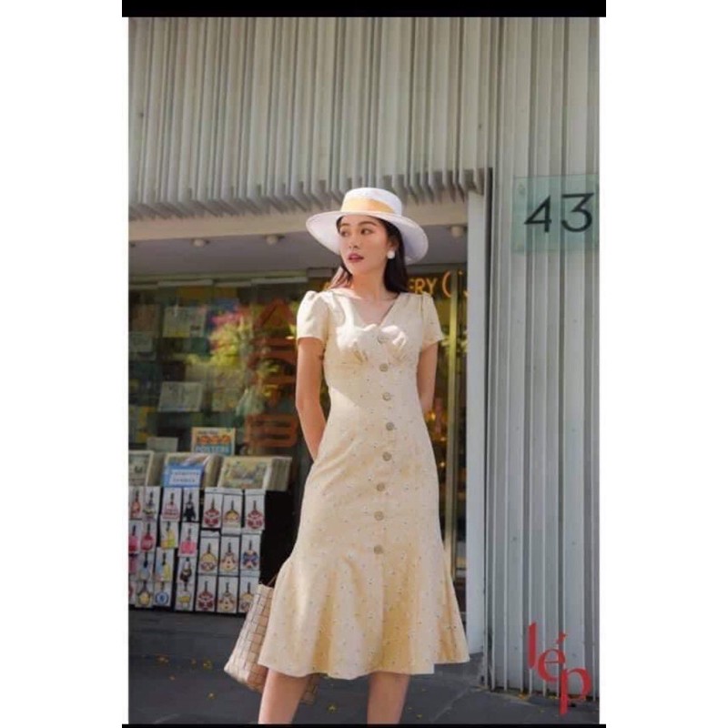 pass váy lép size S like new ( hết a)