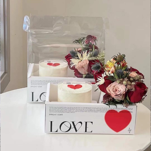 Hộp mica 2 ngăn 18*26cm hình tim đỏ