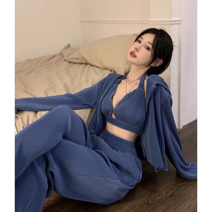 Áo + quần thể thao Ulzzang