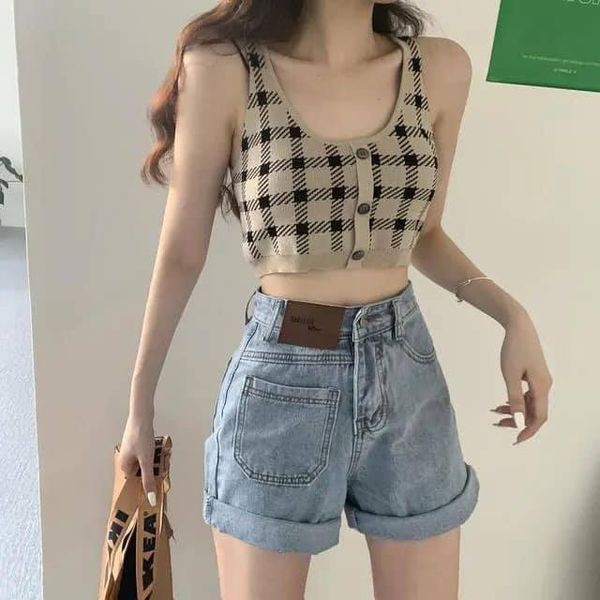 Set croptop quần bò ống lửng