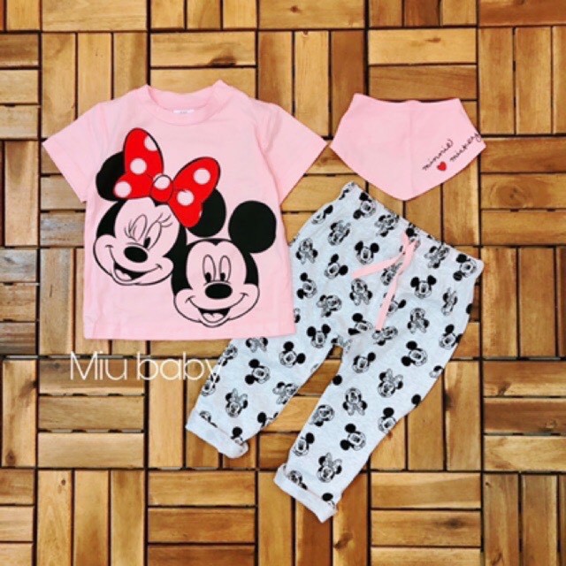 Bộ Cộc Tay Mặc Nhà Mickey Hồng Chất Cotton Mềm Mát Cho Bé Gái 8-20Kg V273 - NamKidShop