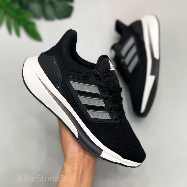GIÀY RUNNING EQ21 ĐEN TRẮNG