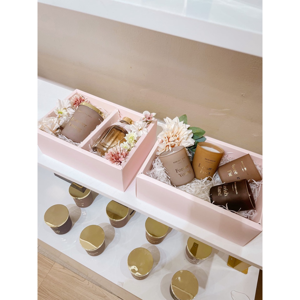 Nến thơm hương nước hoa, trái cây, kẹo ngọt, bánh quy quà tặng sang đèn cầy thơm đốt thư giãn Ember Brown Mina