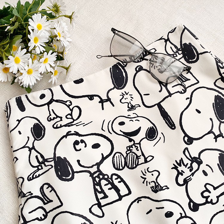 Chân Váy Chữ A Lưng Cao Họa Tiết Chó Snoopy Thời Trang | BigBuy360 - bigbuy360.vn