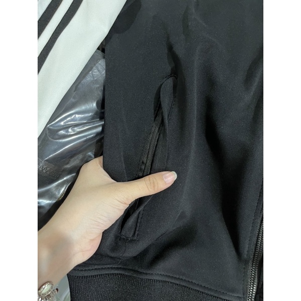 Áo Khoác adidas Chống Nắng 3 Sọc Trắng Đen